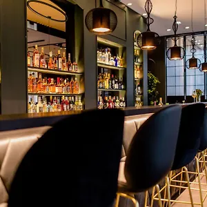 Hotel One Paris-porte Dorée, Paris